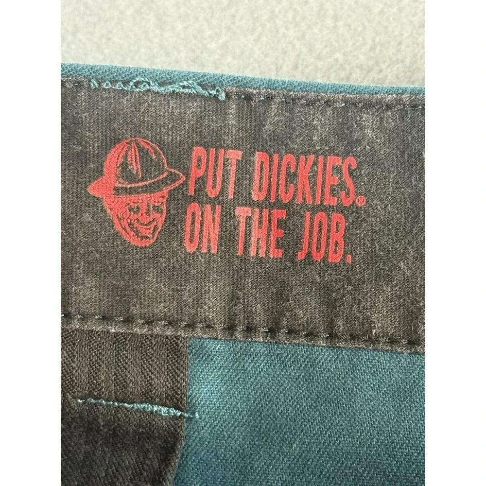 Dickies Flex Skateboarding Pants Mens 36x32 Green Relaxed Fit Chino Casual